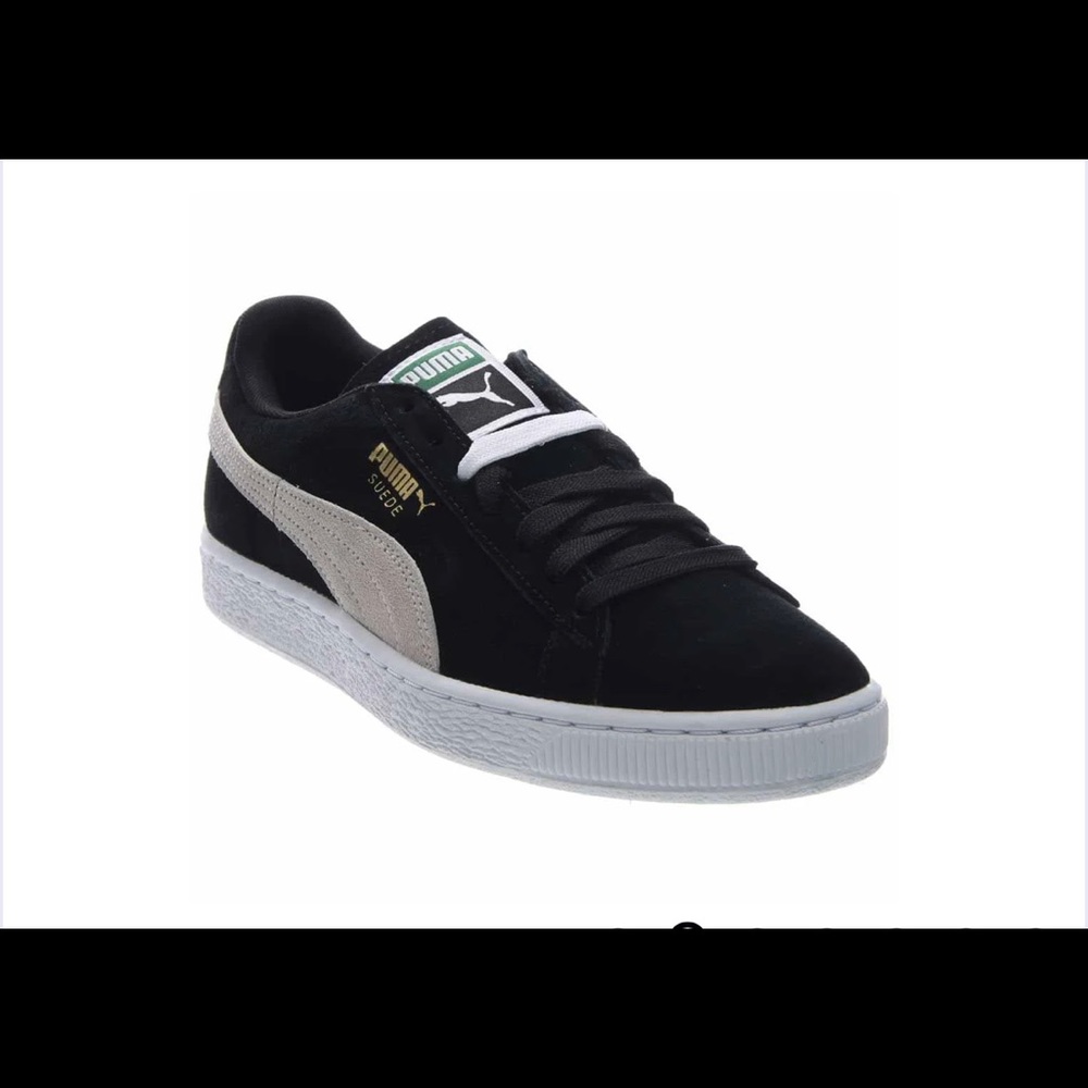 Women’s PUMA sneakers